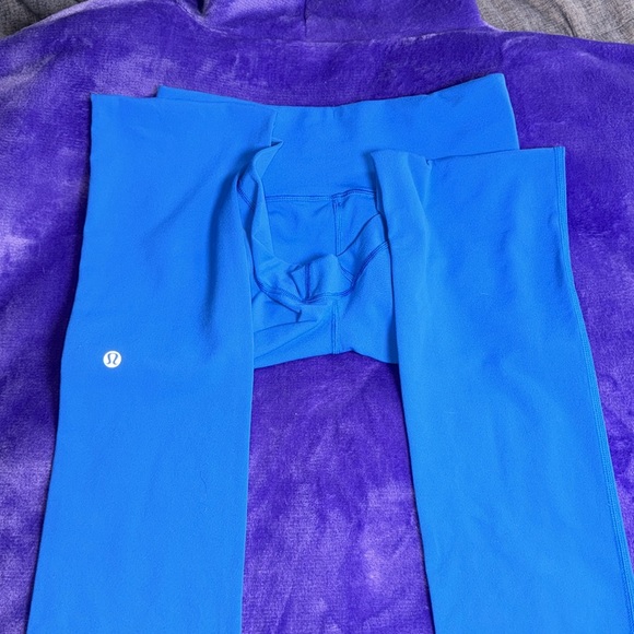 Lululemon Skinny Will Pant/
Cornflower/Size 6 - Picture 7 of 9